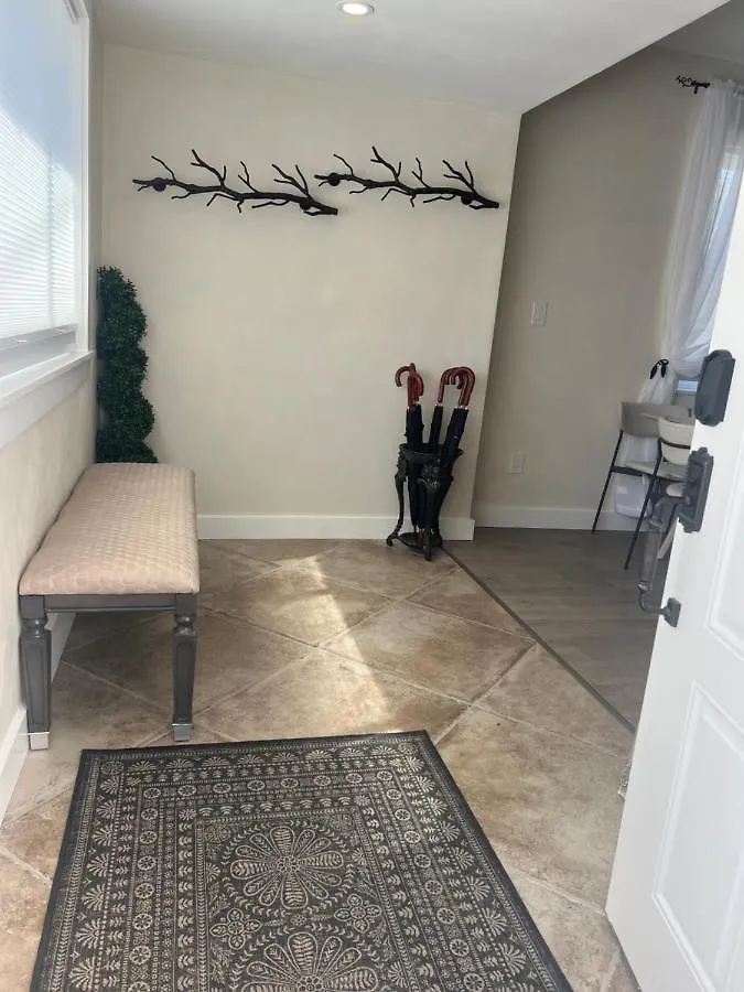 The Reminisce Vacation 5br/3bt,downtown Bh *