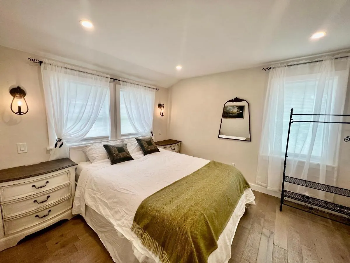 Holiday home The Reminisce Vacation 5br/3bt,downtown Bh