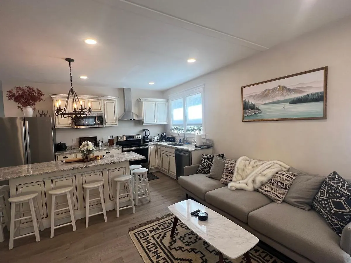 Holiday home The Reminisce Vacation 5br/3bt,downtown Bh *