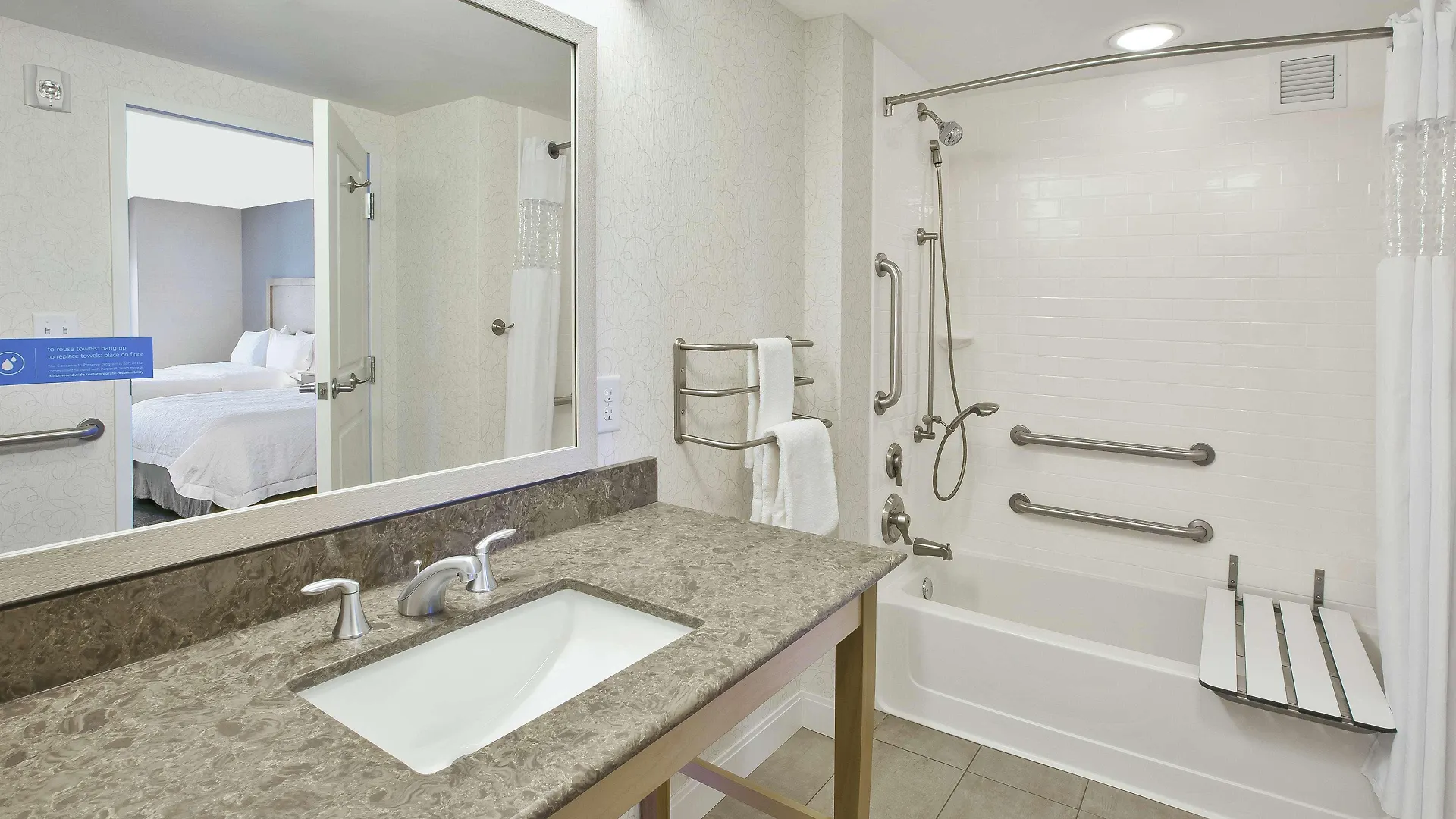 Hampton Hotel 3*