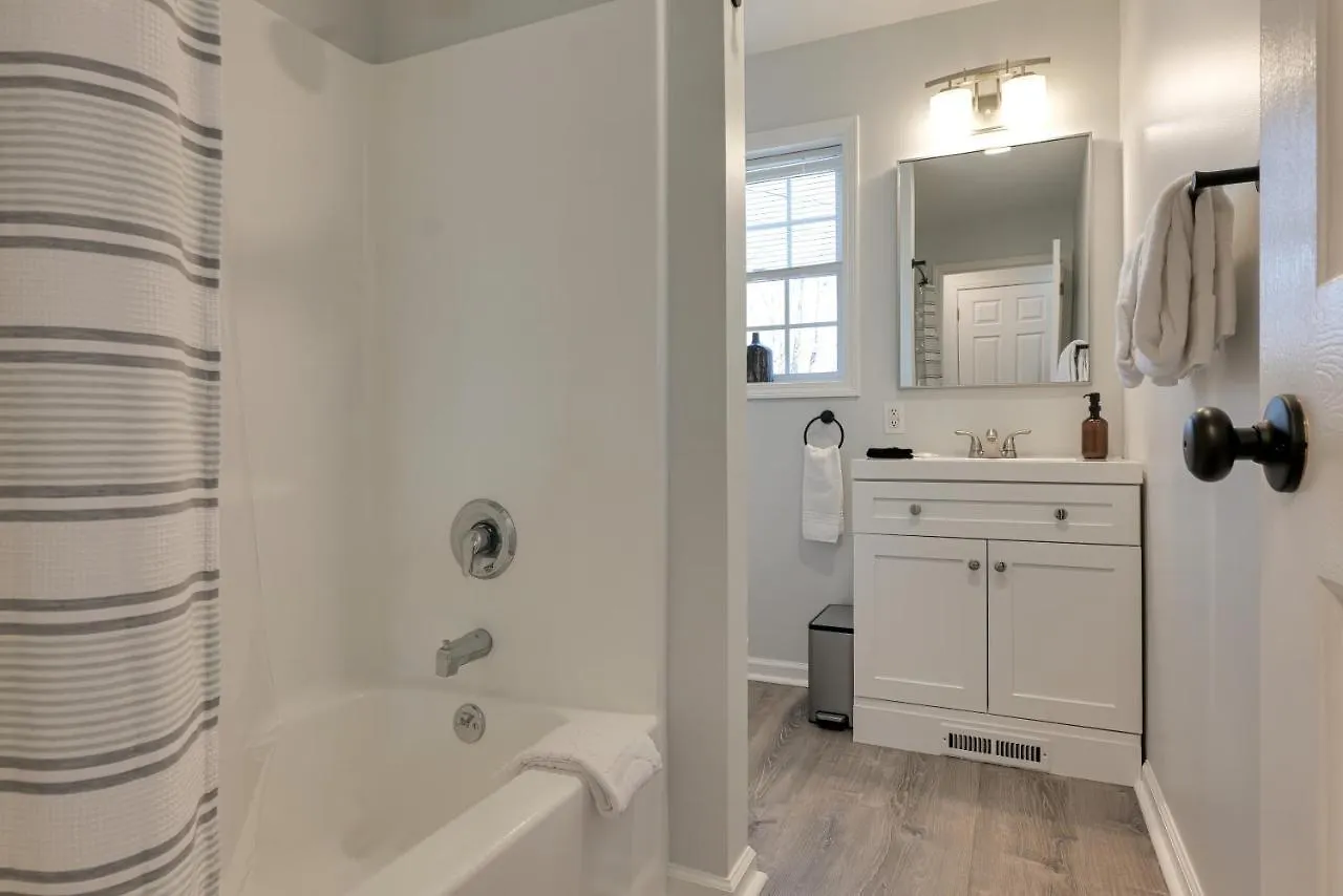 3 Bedroom Private Pondside View New Reno Moose Bar Harbor