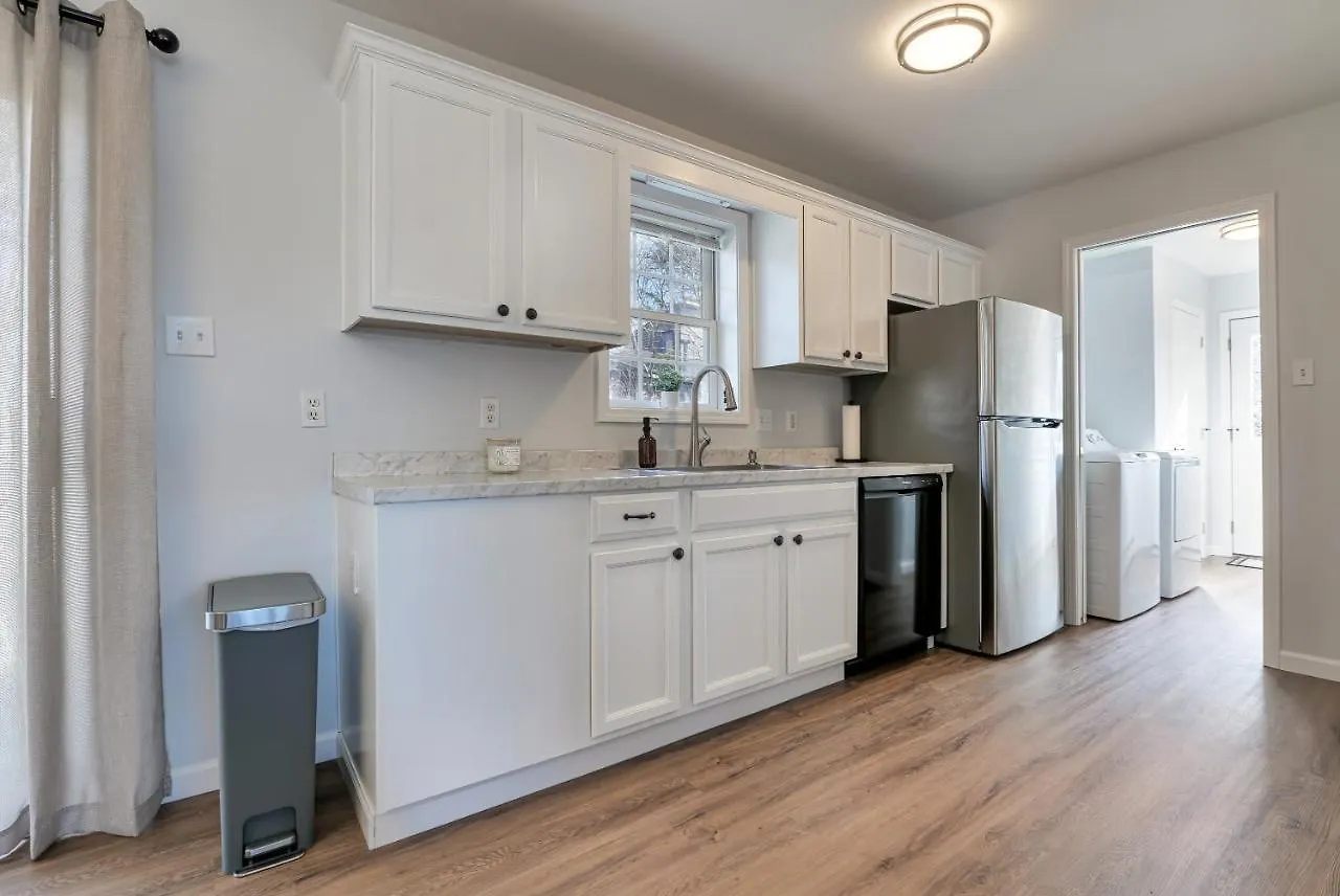 3 Bedroom Private Pondside View New Reno Moose