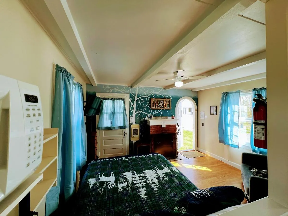 Motel Eden Village And