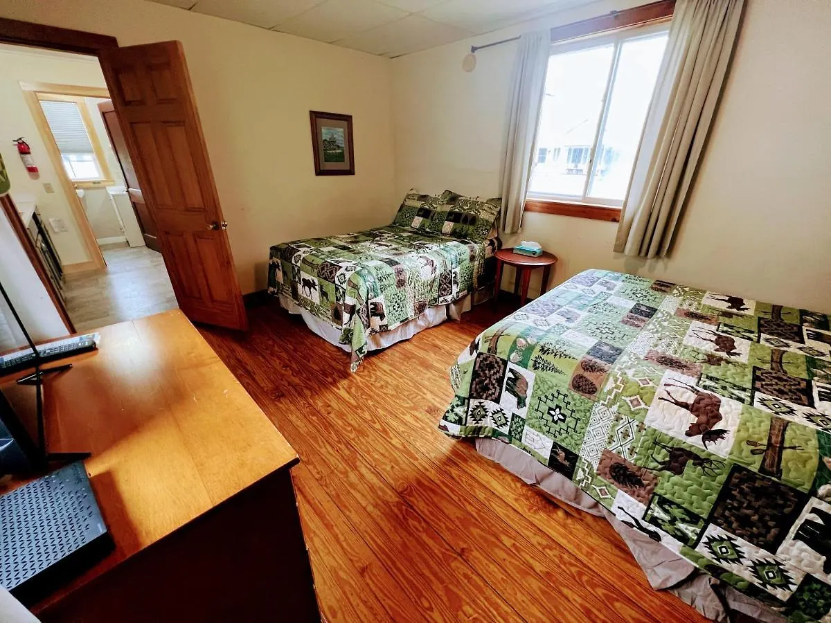 Eden Village And Motel 2*