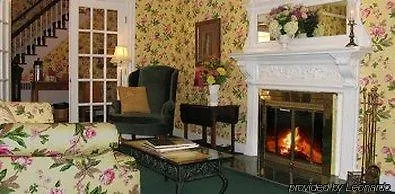 Castlemaine Inn