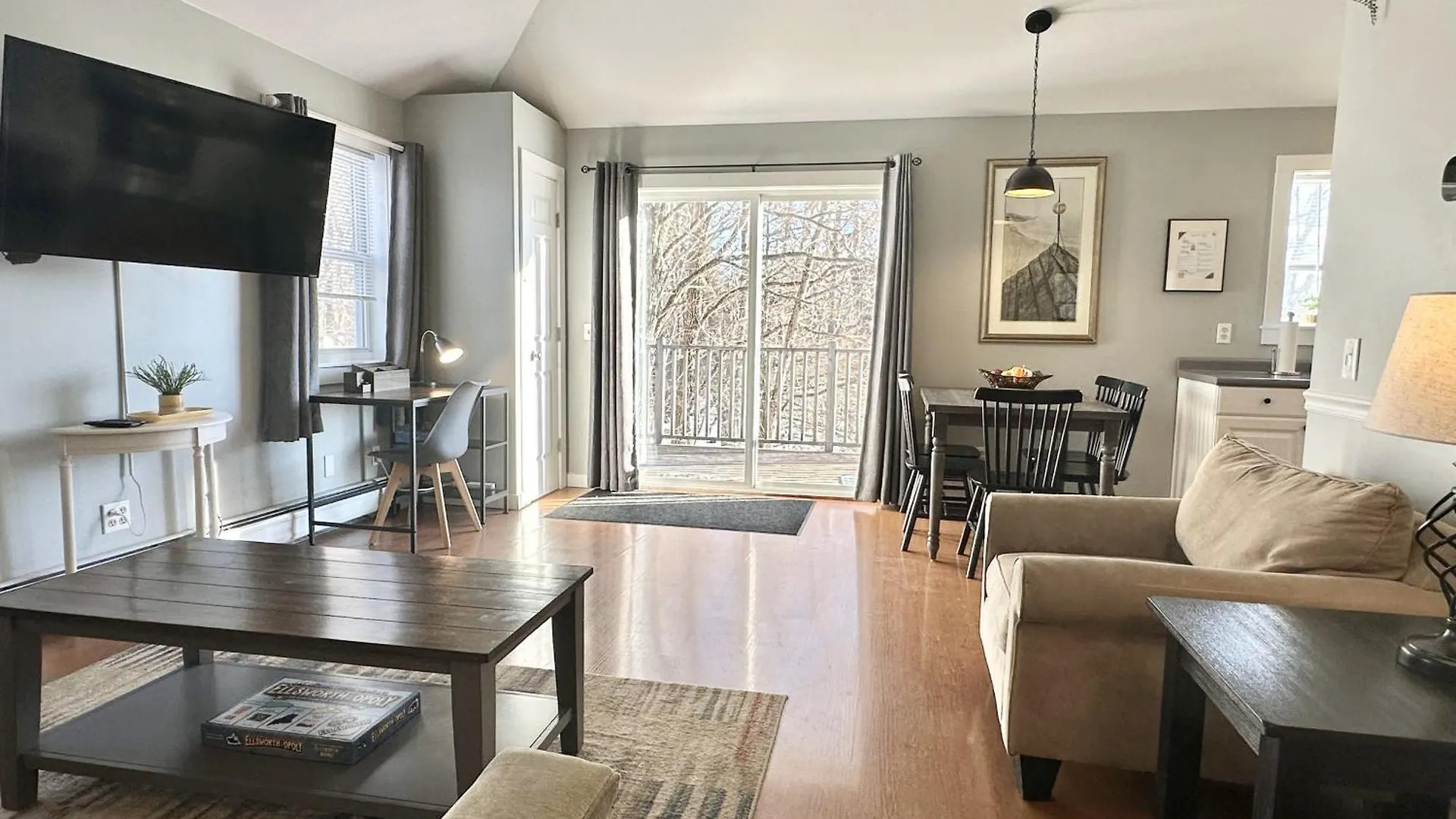 Holiday home 3 Bedroom Private Pondside View New Reno Moose Bar Harbor