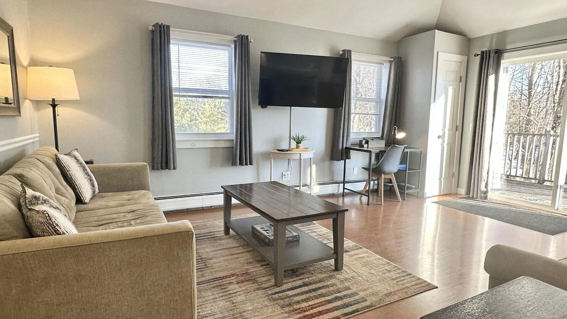 2 Bedroom W/ Pondside View Backyard Maine Escape * 巴港