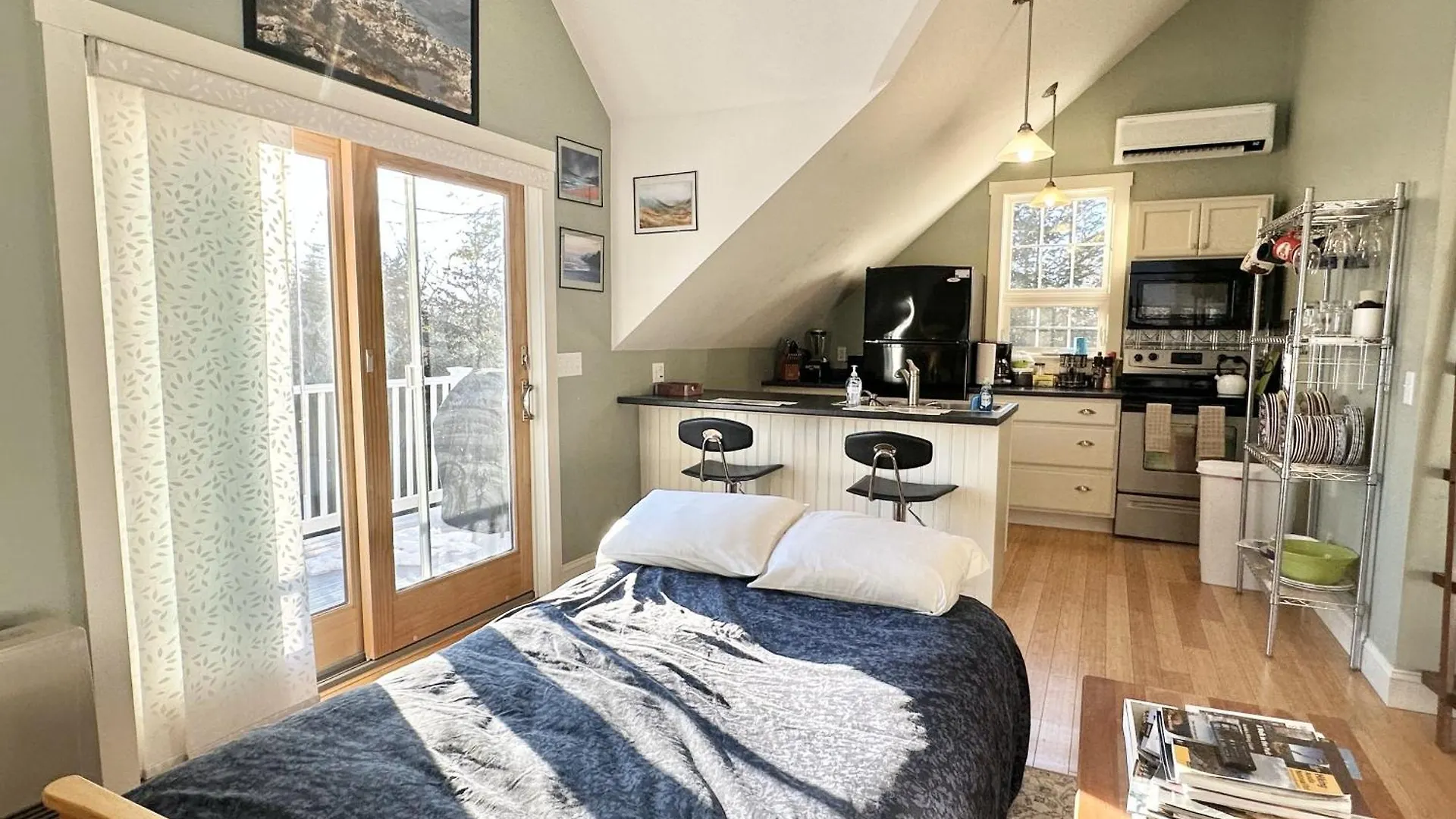 2 Bedroom In Town Hill 