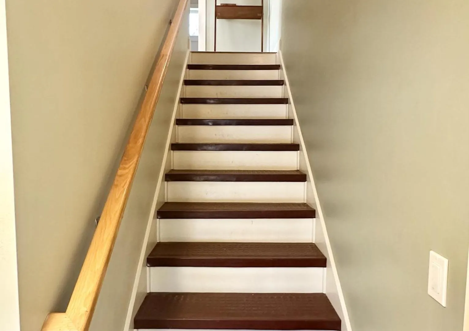 2 Bedroom In Town Hill 