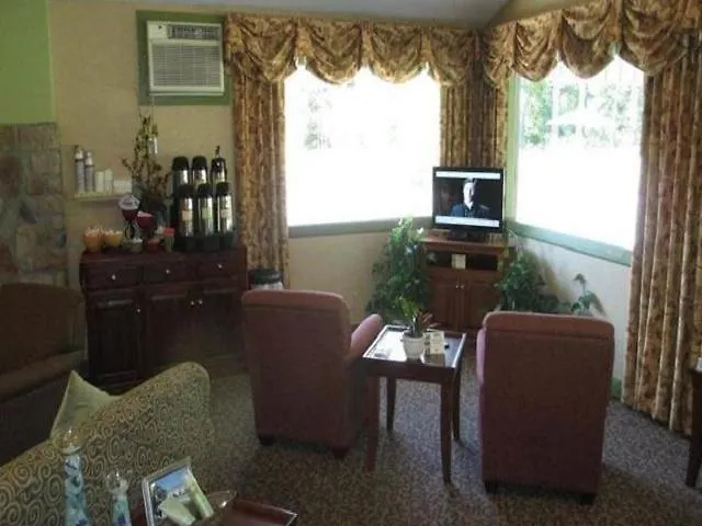 Western Acadia Park Motel 3*