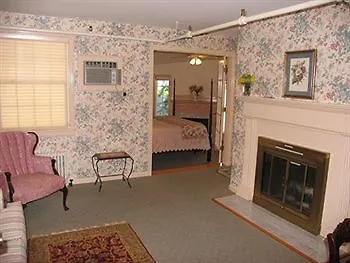 Castlemaine Inn Bar Harbor