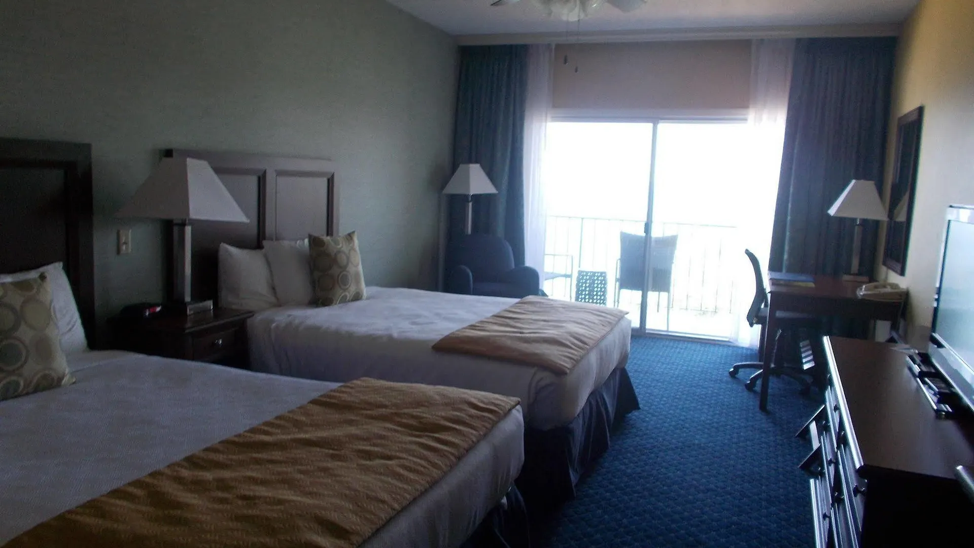 Atlantic Oceanside & Conference Center בר הרבור