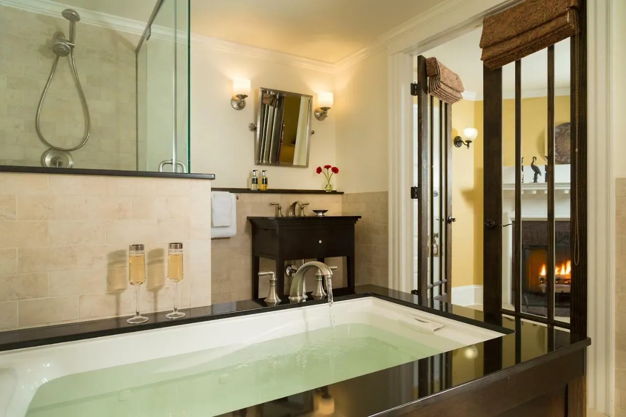 Bed & Breakfast Atlantean 3*