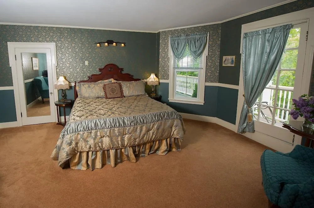 Bed and Breakfast Cleftstone 3*